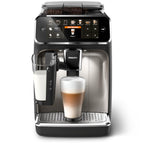 Philips Serie 5500 Kaffeevollautomat – LatteGo Milchsystem, 20 heiße und kalte Kaffeespezialitäten, 40% leiser mit SilentBrew, QuickStart, Schwarz Verchromt (EP5547/90)